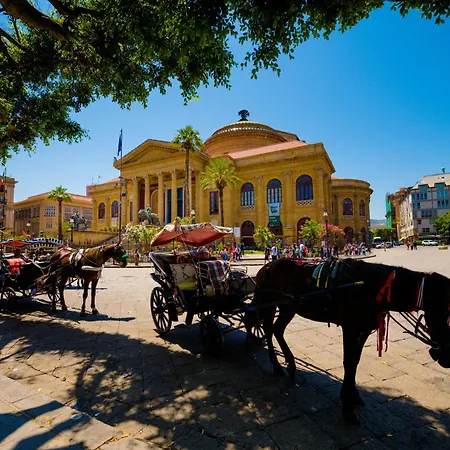 Pensionat Le Stanze Dei Tesori - Luxury Palermo